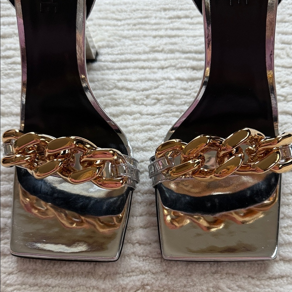 Versace Silver Heels with Gold Chain Accents size 41 - Picture 12 of 15